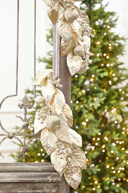 Natural Elegance Garlands | Decorator's Warehouse