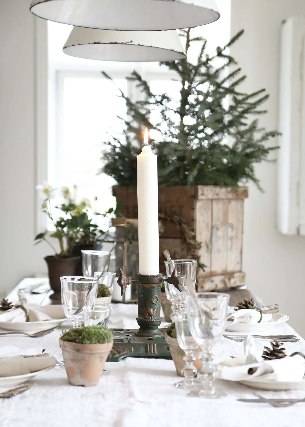 Natural, simple and rustic table settings — Jeanne d'Arc Living