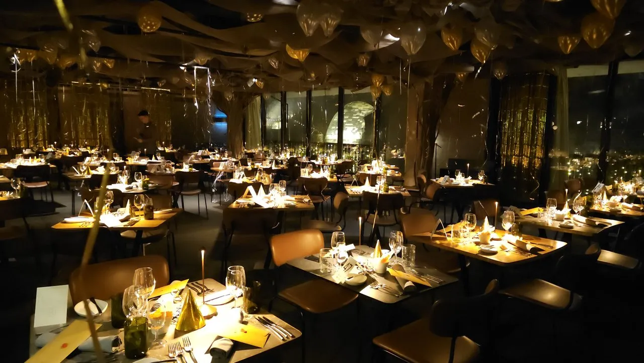 New Year's Eve 2026/2027 in Prague | Gourmet Tasting Dinner with a View of  Charles Bridge at Mlýnec Restaurant | Avantgarde Prague