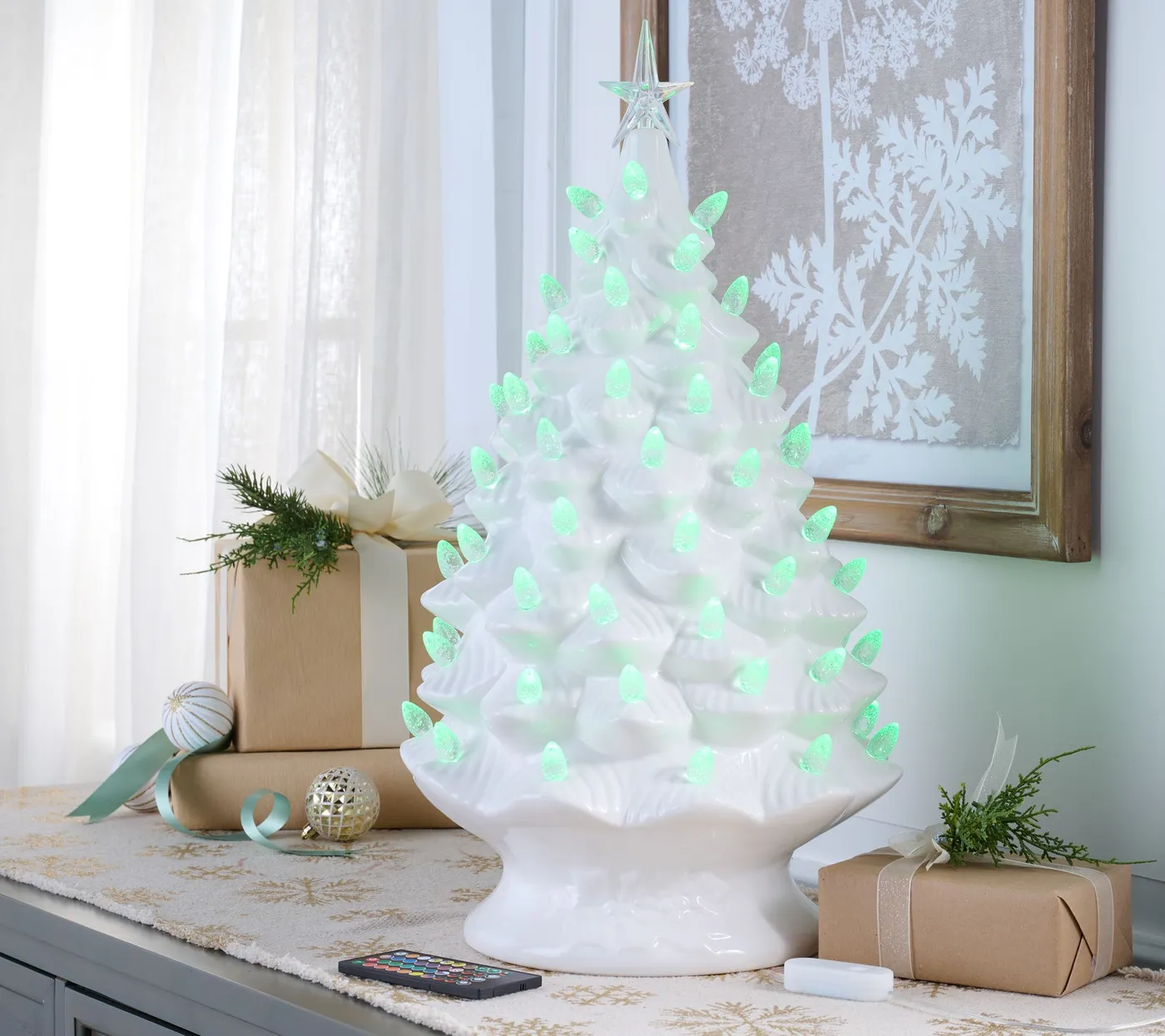 NIB Merry Brite Led White Ceramic Christmas Village 24 Pieces Traditional  Mr. Christmas 24