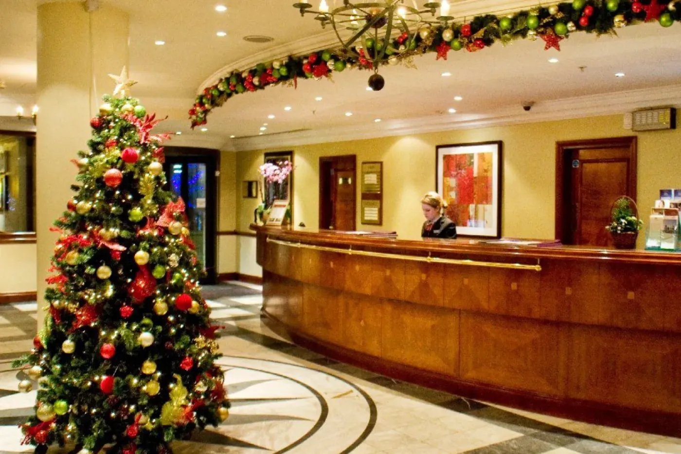 Office Holiday Décor Checklist for Vancouver