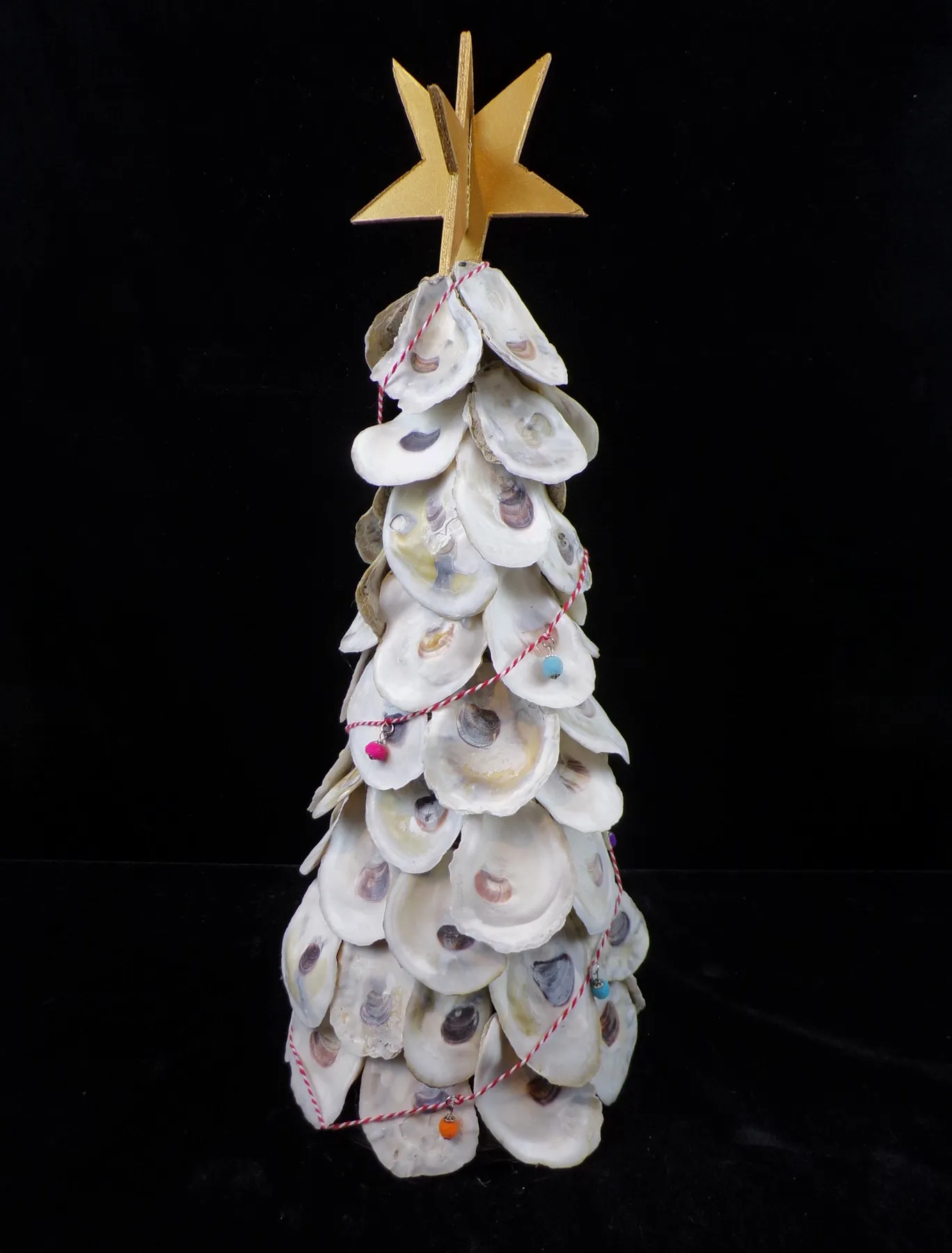 Oyster Christmas Tree Sculpture with a Star Tree Topper