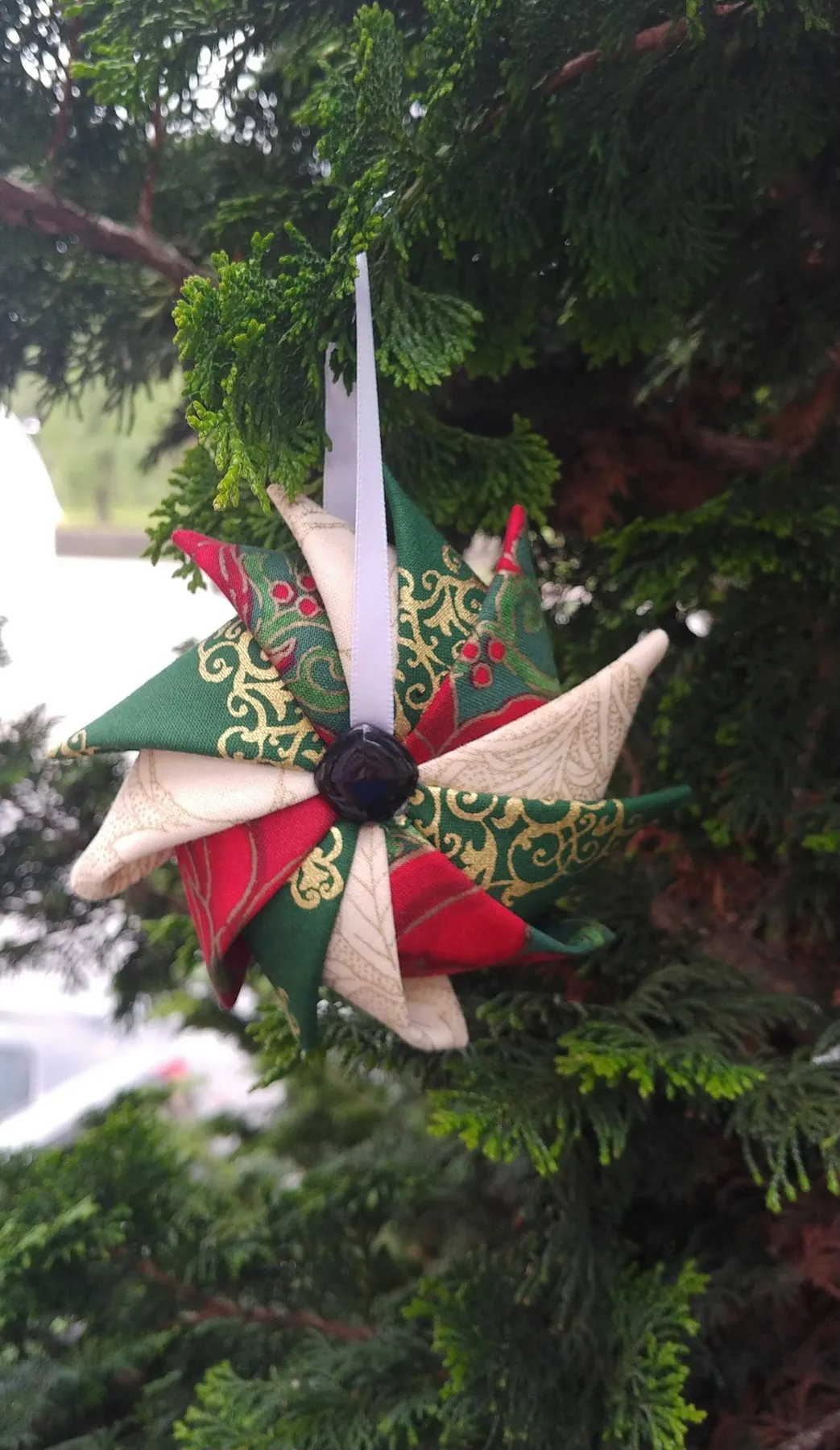 Pinwheel Ornament | Family Farm Quilts