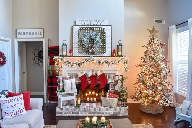 Plaid and Cotton Farmhouse Style Christmas Tree