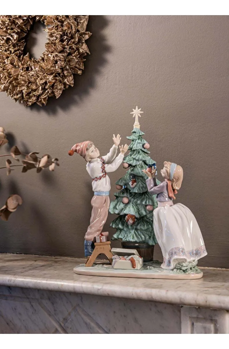 Porcelain Christmas Decor & Ornaments | Lladró® USA
