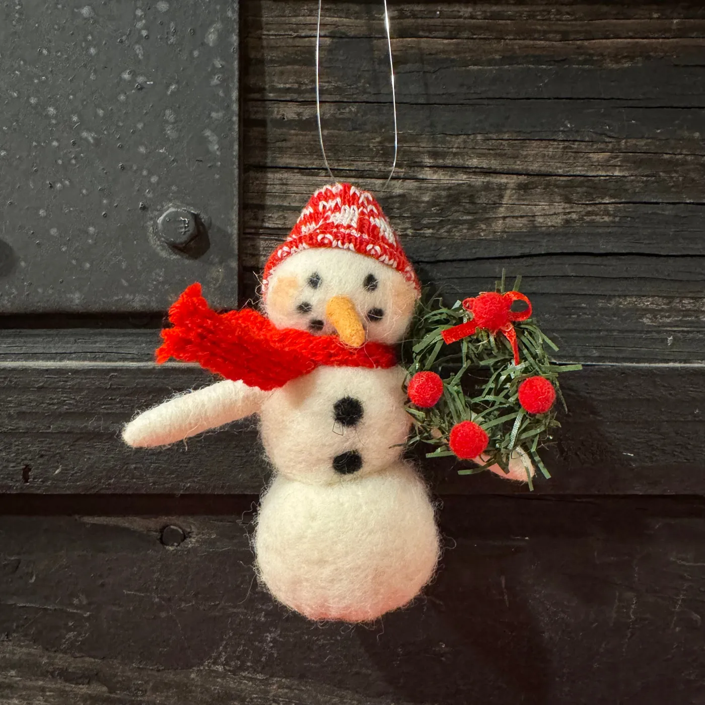 Primitives by Kathy Snowman With Knit Hat & Wreath Hanging Felt Figurine 4x5