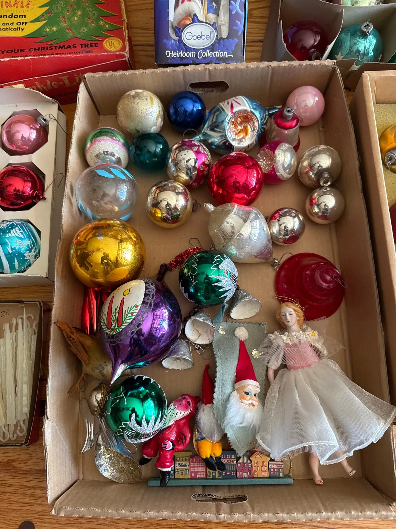 Rare Vintage & Antique Christmas Ornaments Large Collectible Lot Of Holiday  Magic #16447 | Auctionninja.com