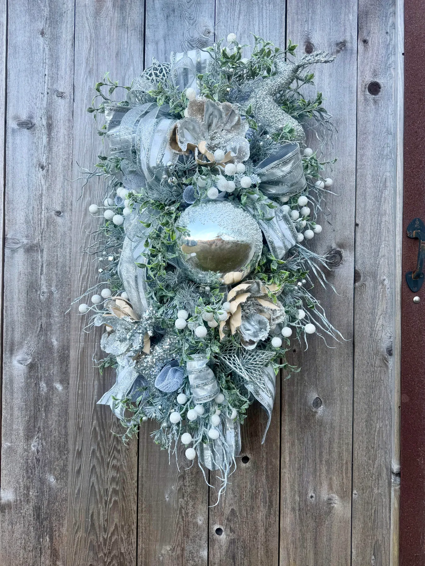 SILVER AND WHITE CHRISTMAS SWAG – Jam Designs and Supplies