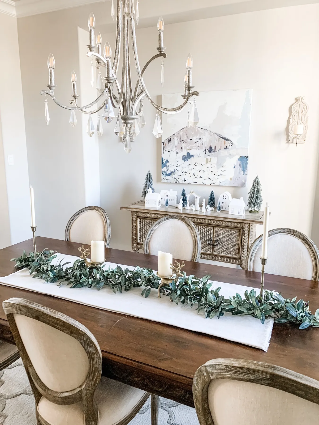 Simple and Neutral Christmas Home Decor - A Poised Perspective