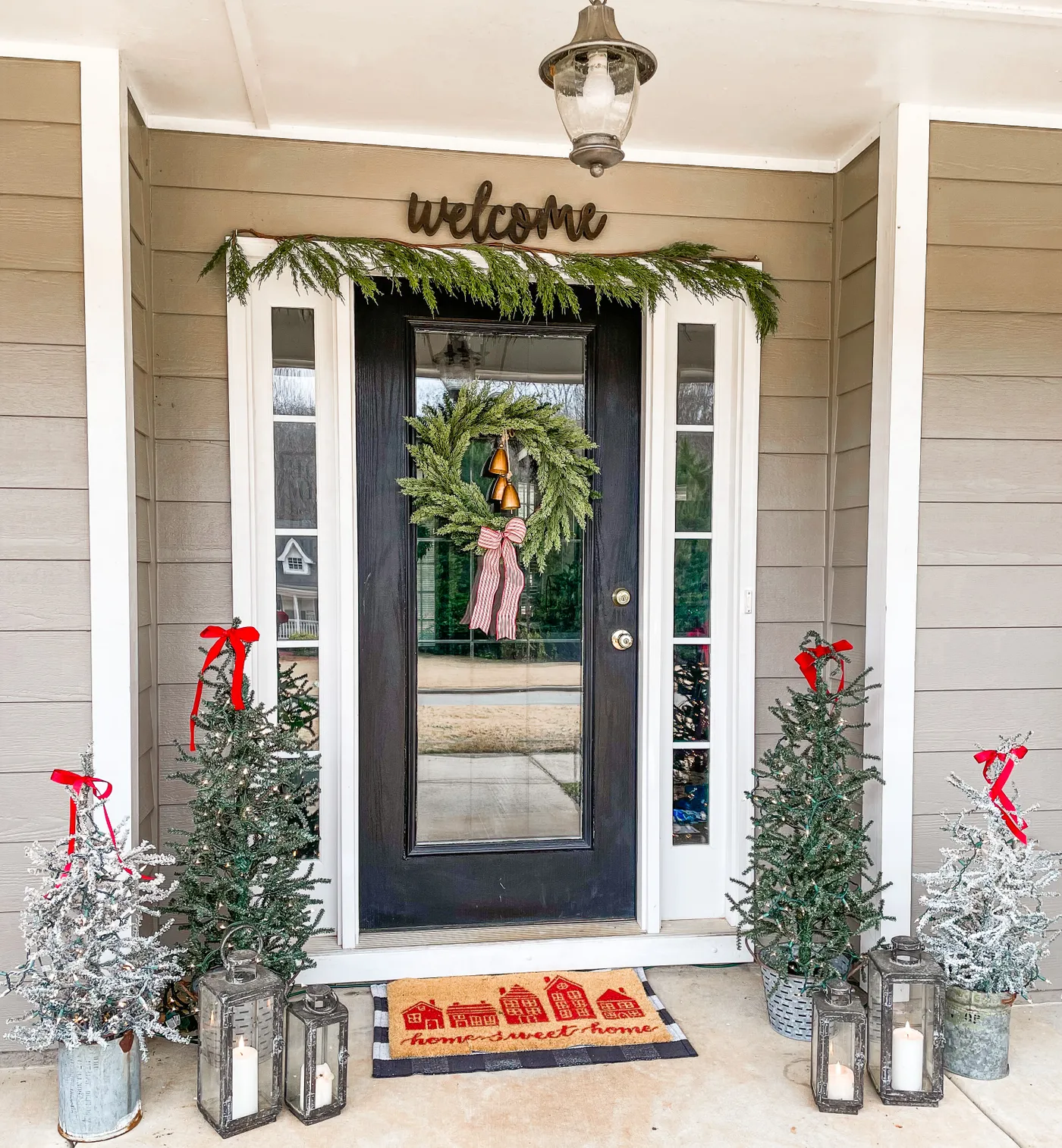 Simple Festive Christmas Front Porch