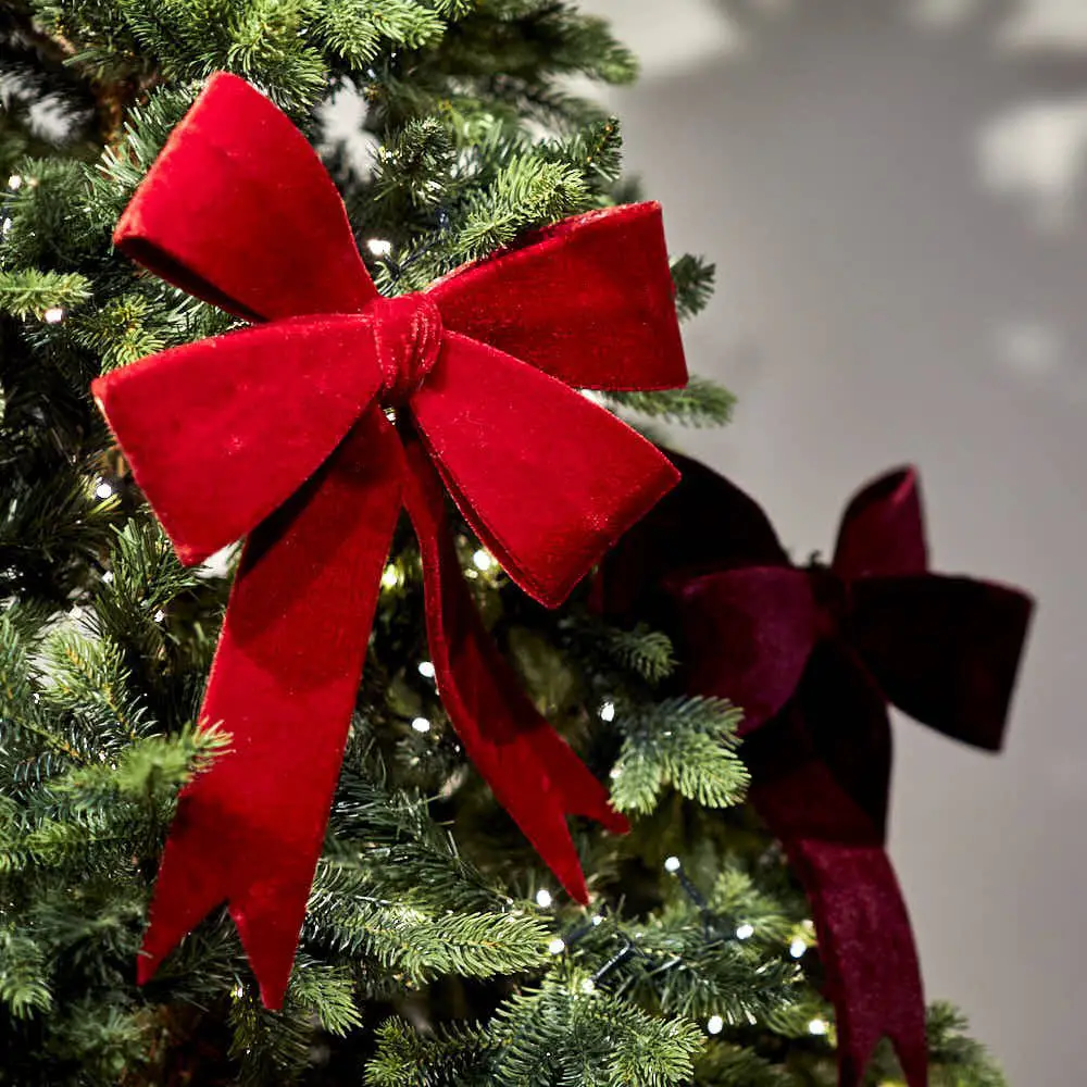 Small Red Velvet Wired Bow – Quality Christmas Decoration – Angela Reed