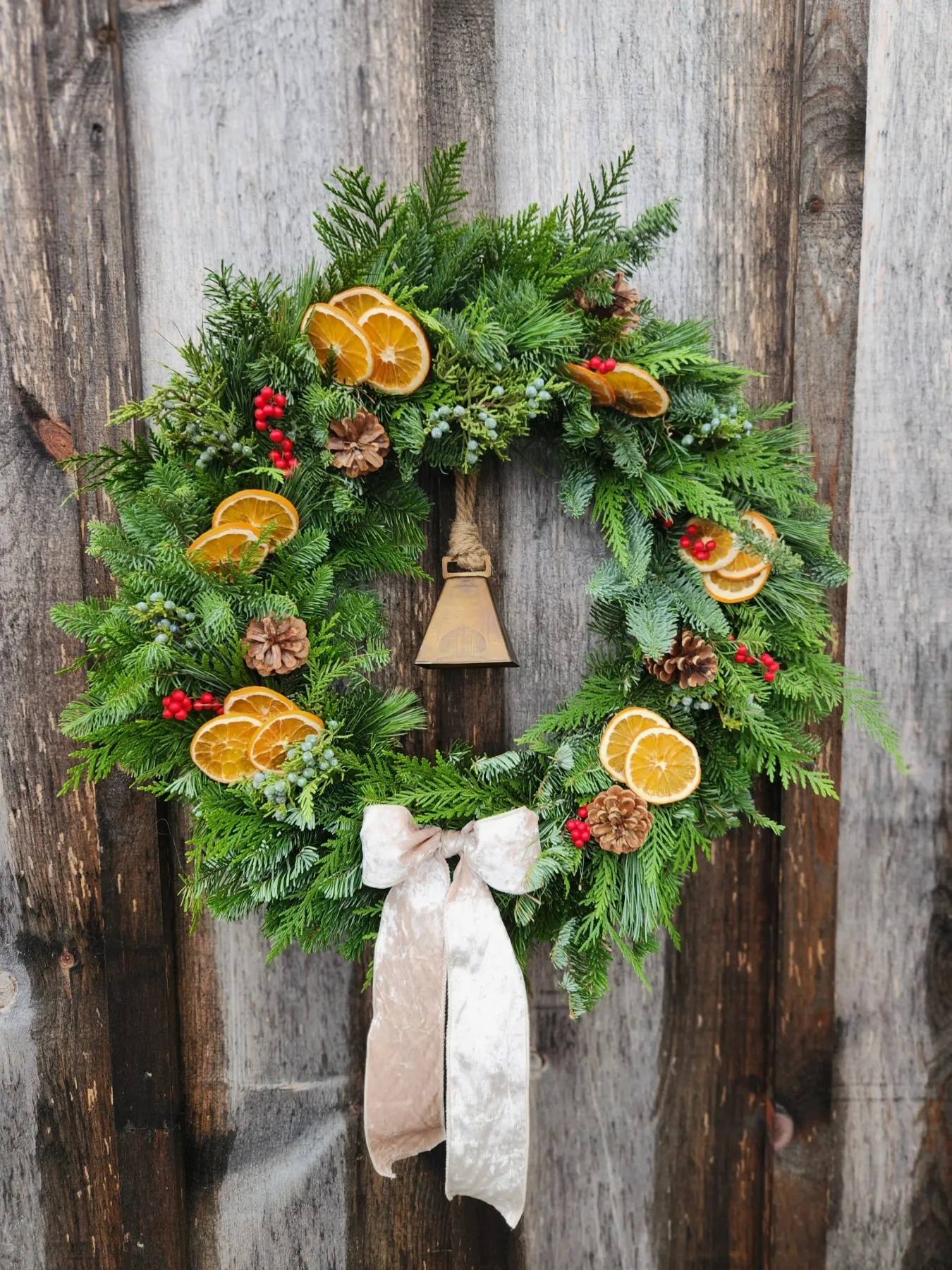 Step-by-Step Instructions to Create a Fresh Christmas Wreath-Long River Family Farm