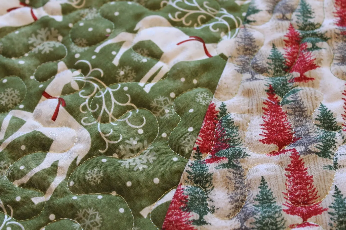 SunShine Sews...: Quilted Christmas Tree Skirt