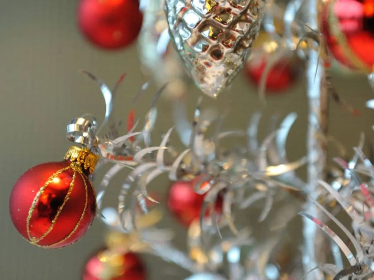 The Short Life—and Awesome Resurgence—of the Aluminum Christmas Tree