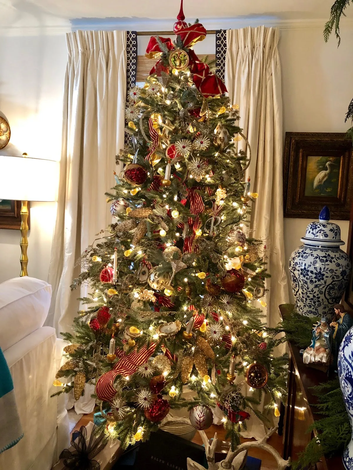 The Uptown Acorn: Deck the ... {Christmas Tree}