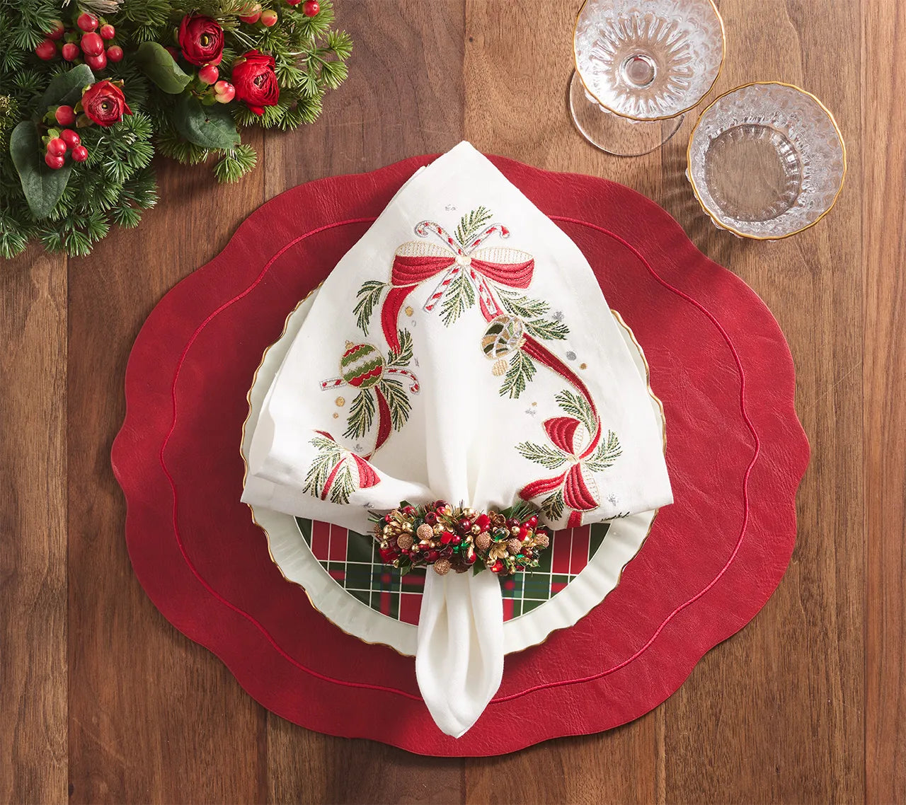 Tinsel Bow Napkin in White, Red & Green, Set of 4