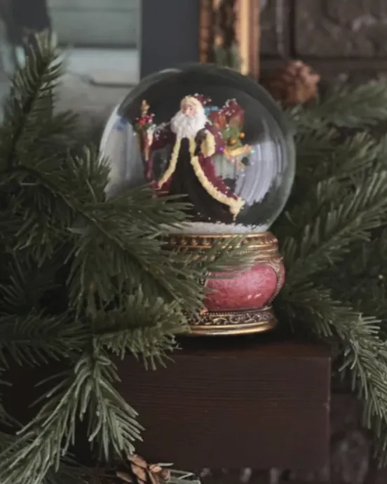 Tips and Inspiration for a Moody, Old-World Victorian Christmas Look —  Refuge Interiors