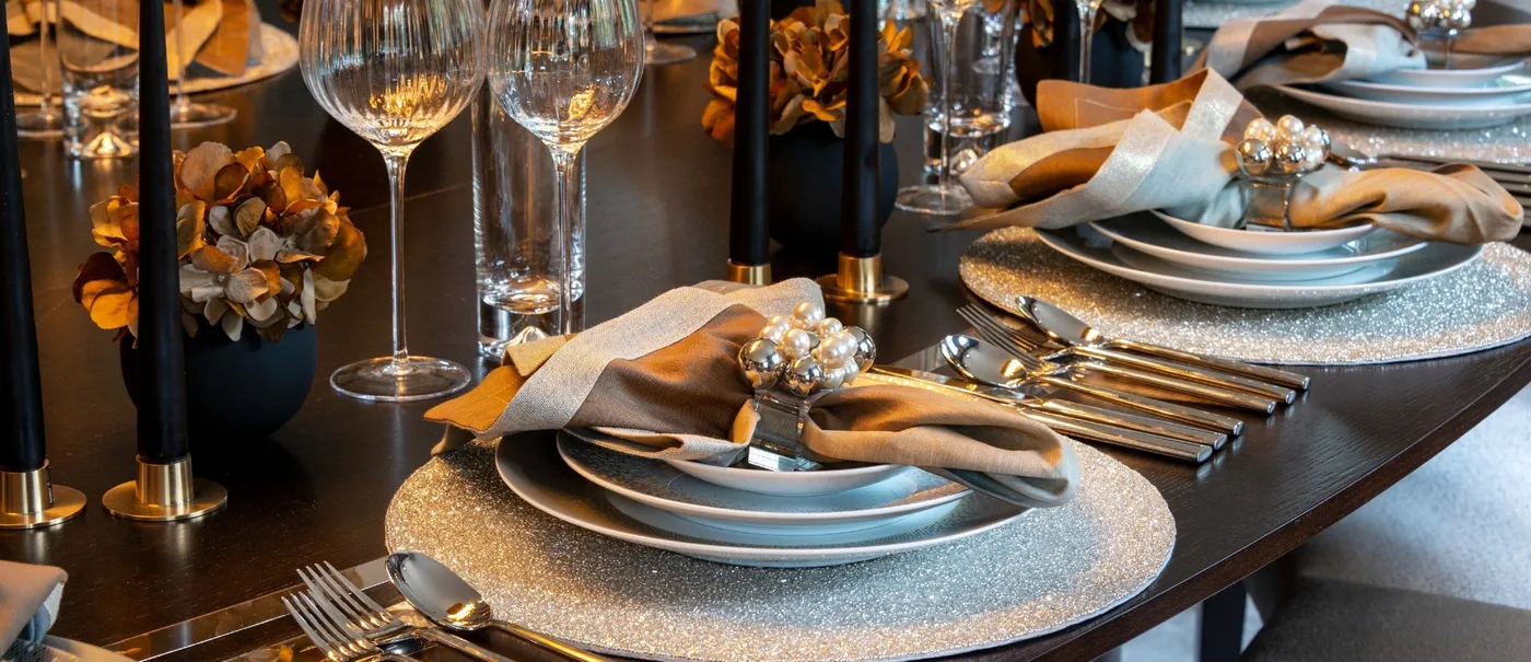 Top 5 Luxurious Trending Dinner Set Collections of 2025 – Amiramour
