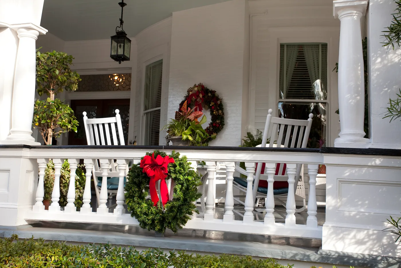 Trader Christmas Decorations For Outdoor Railings & Merchant Porch
