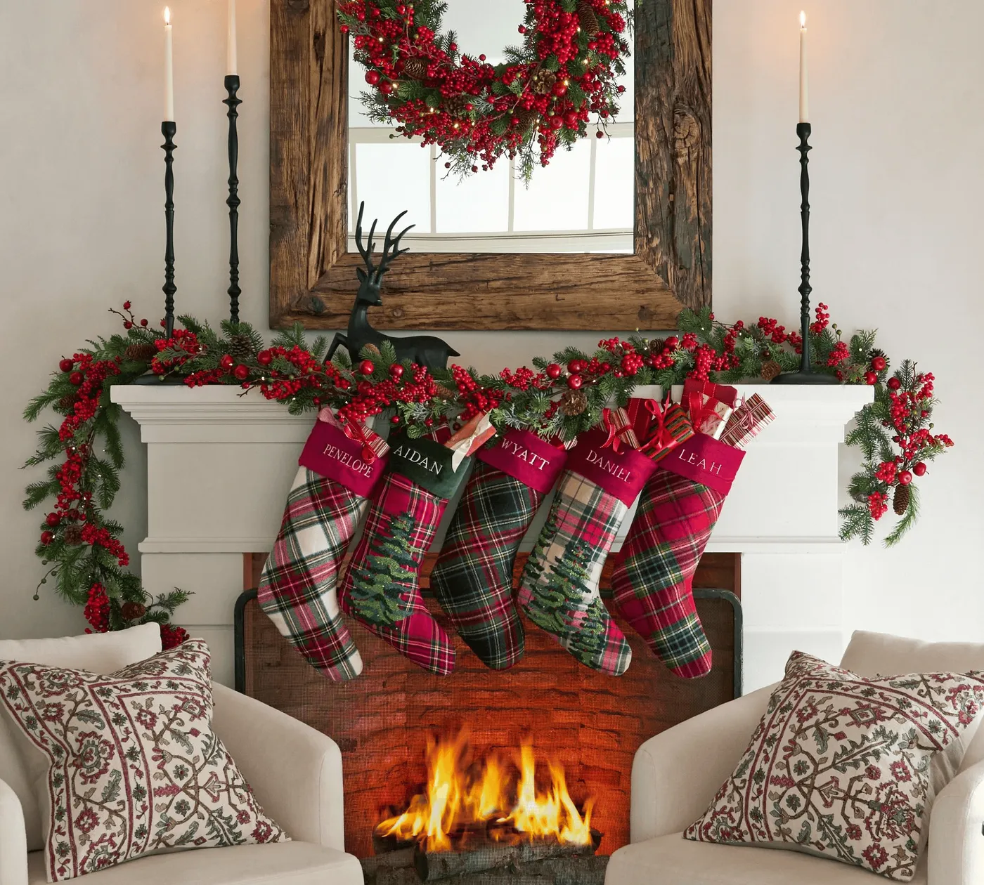 Traditional Christmas Decorating Ideas with a Modern Twist - Stefana Silber