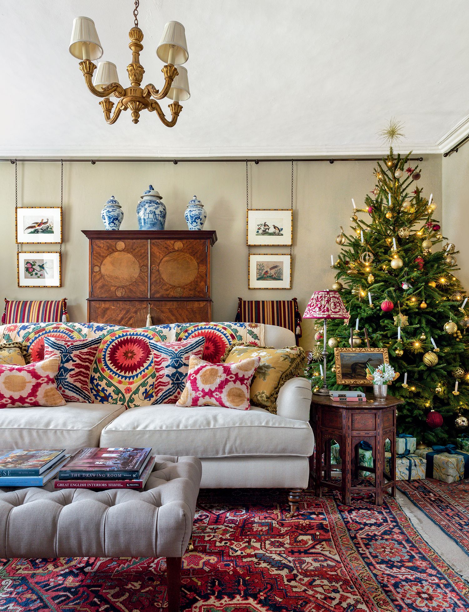 Traditional Christmas decorations: 10 stylish examples to copy this year | House & Garden