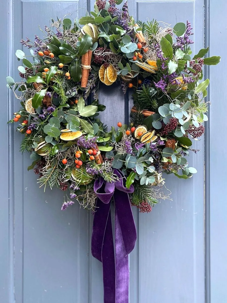 Unique Christmas Floral Arrangements for your Holidays