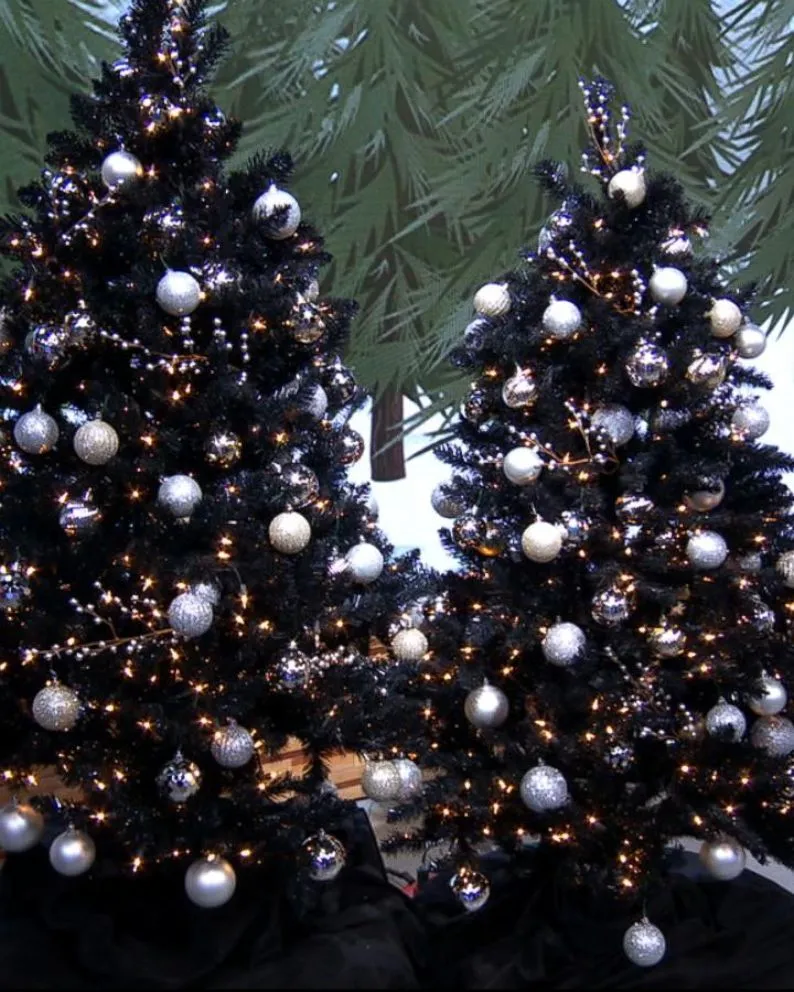 Video Black Christmas trees are on trend this holiday season - ABC News