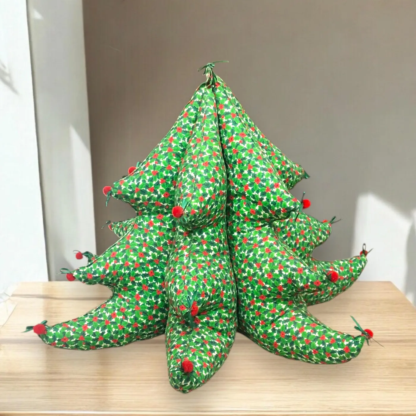 Vintage Quilt Christmas Tree, Quilted Christmas Tree Decor Vintage cloth  holiday tree