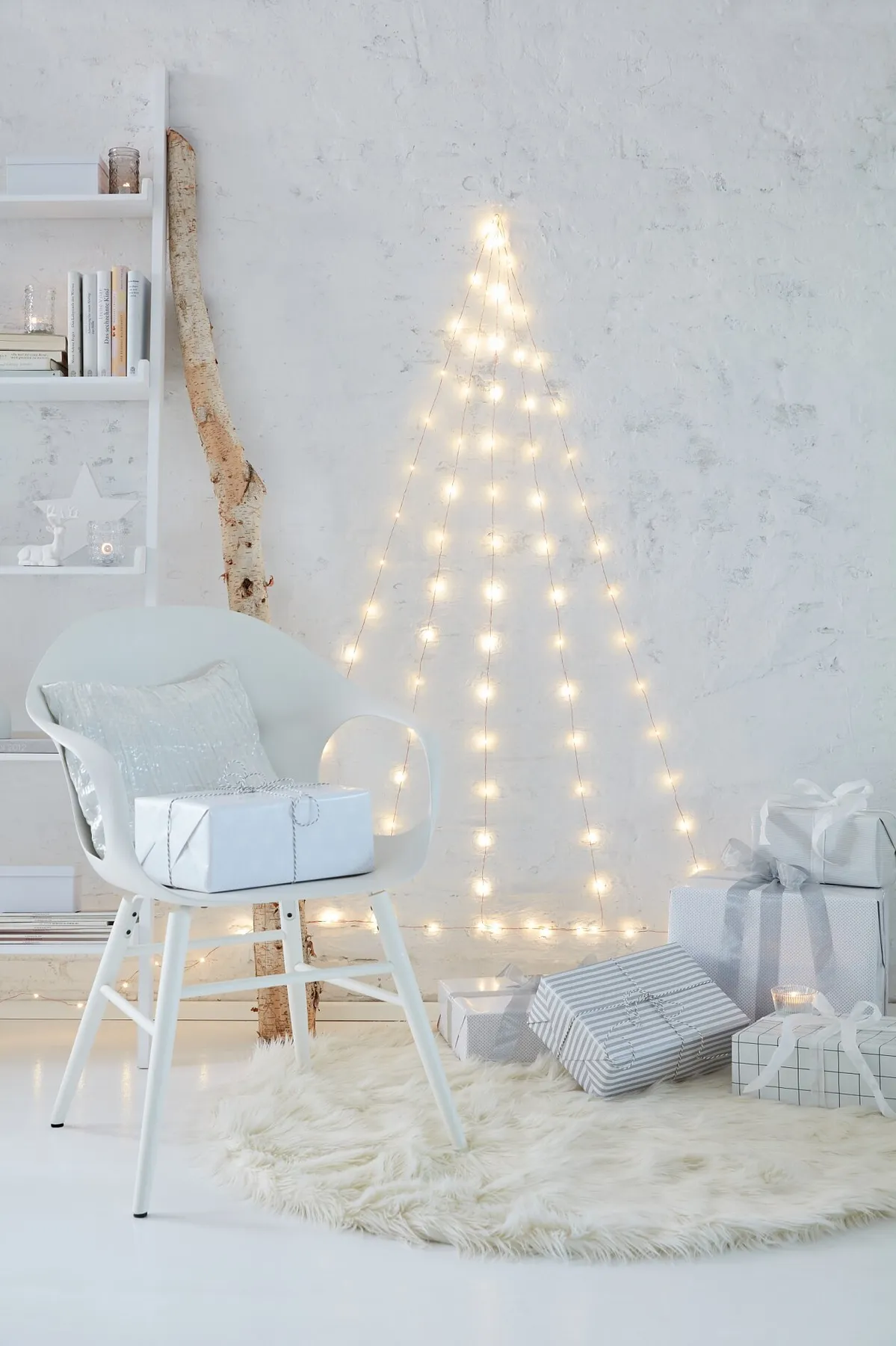 Wall Christmas Outdoor Lighted Decorations 16Ft Wall Mounted Christmas Trees With 50 LED Bulbs, Hanging Christmas
