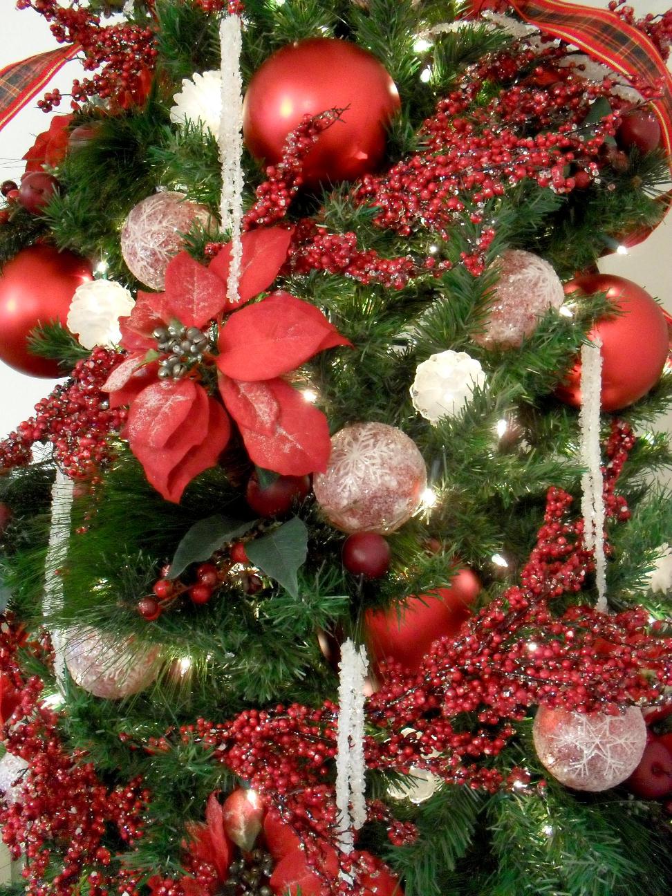 What kind of tree is best for glass ornaments? - YuleLog Ornament Collector's Bulletin Board