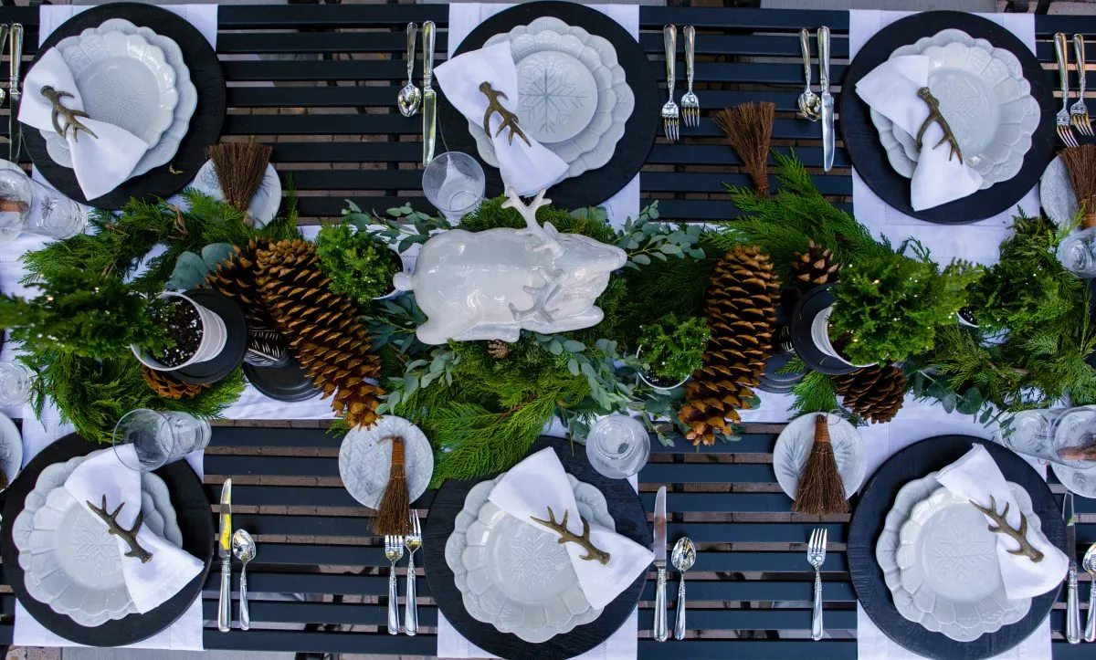 White Winter Wonderland Brunch: A Versatile Tablesetting for the Season