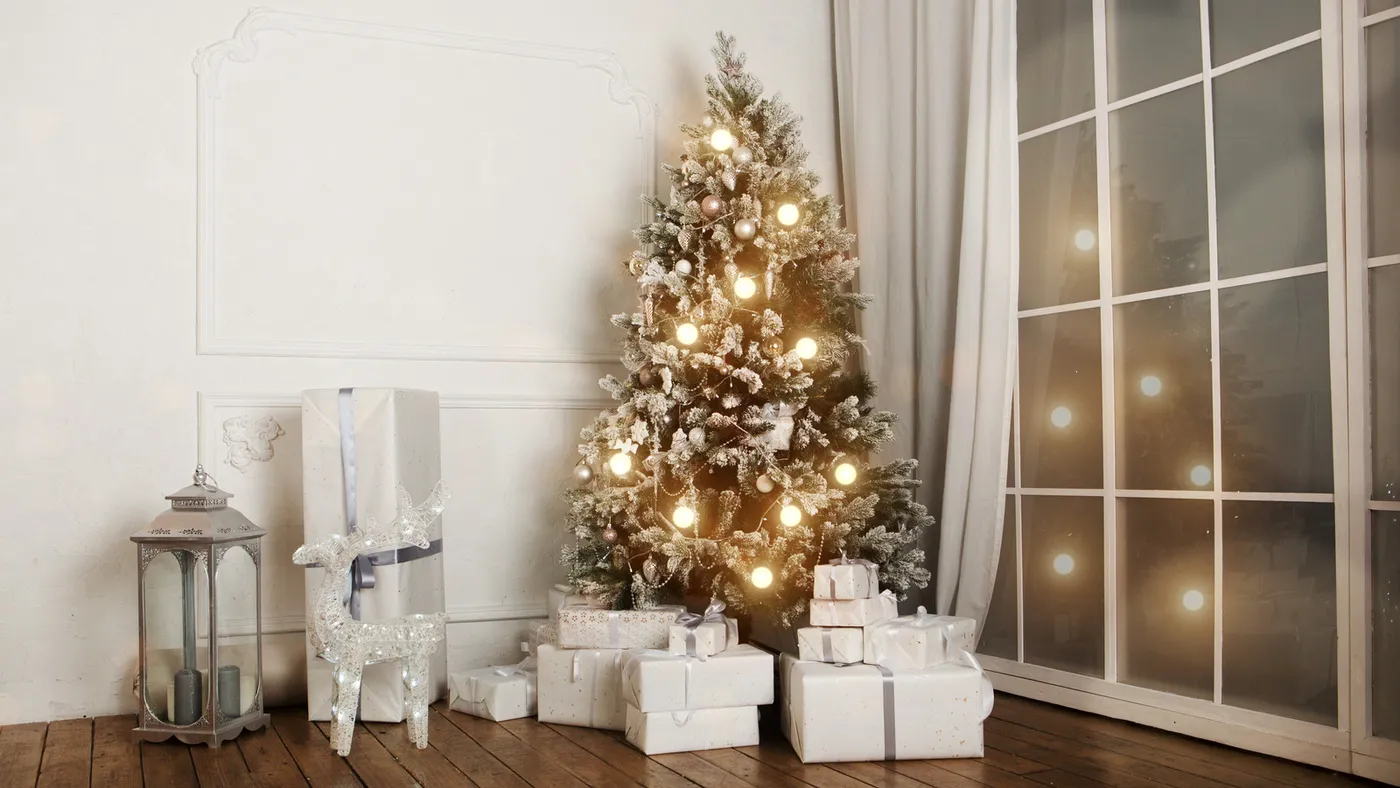 Why It's Important To Turn Off The Lights On Your Christmas Tree Every Night