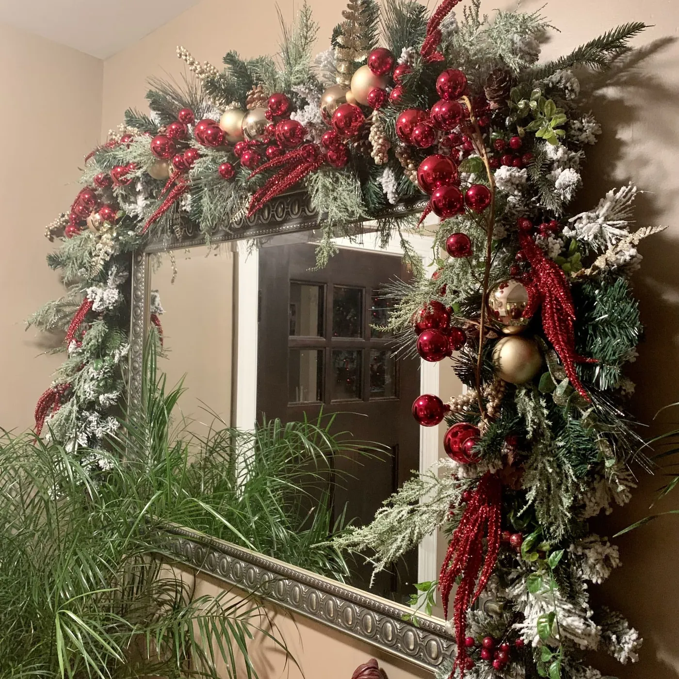 Wintery Wreath & Garland Design - Free Tutorial & Supply List | Greenery Gal